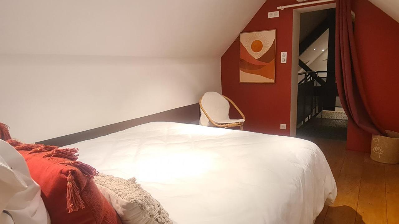 Loft Les Deux Cedres Avec Vue Panoramique Apartment Charleville-Mezieres Luaran gambar